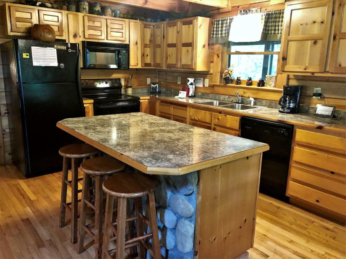 Villa Bear Pleasures Cabin Gatlinburg Exterior foto
